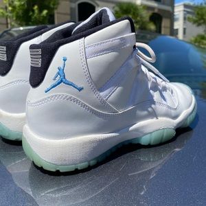 Air Jordan 11 Columbia Blue